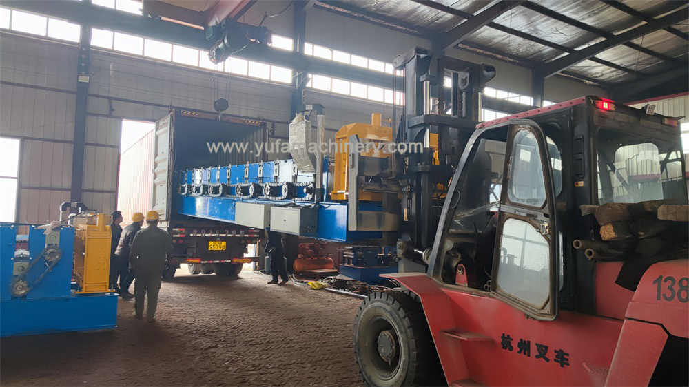 Export customized floor deck roll forming machine to Serbia