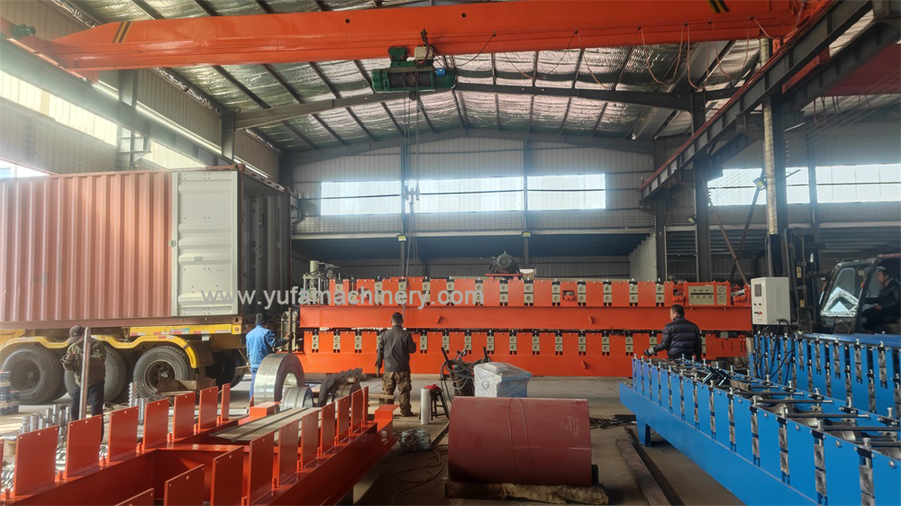 Export corrugated roof machine and c purlin machine to Panama