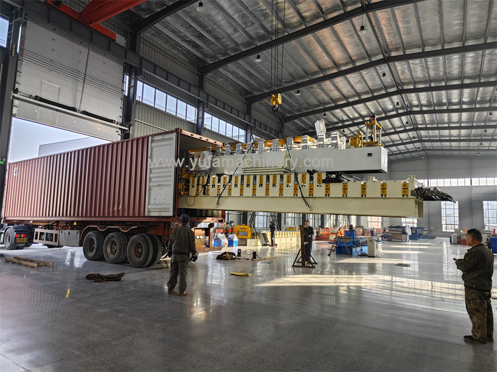 Export double layer/angle roll forming machine with electric decoilers to America