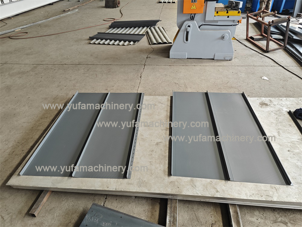 Exported customized roof panel roll forming machine to Lithuania