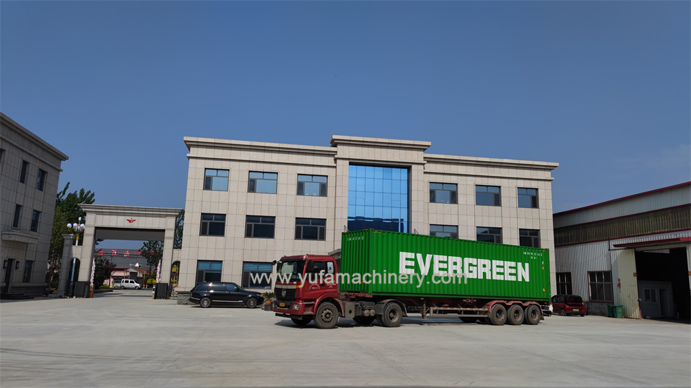 Export roof panel and shutter door roll forming machine to Egypt