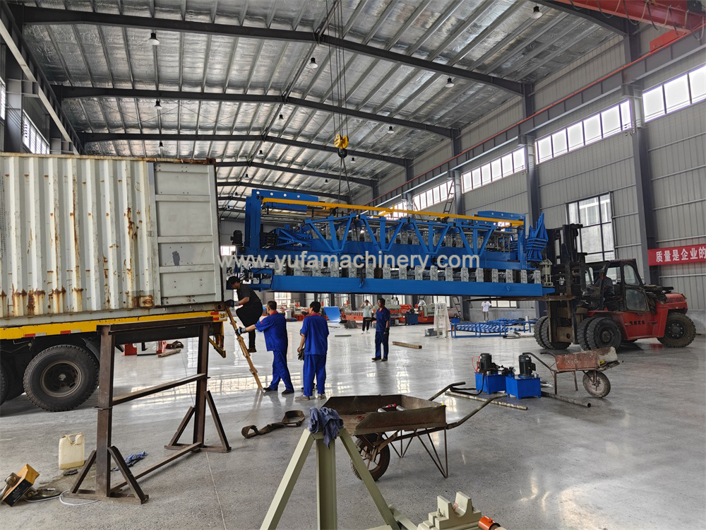 Export CE standard roof roll forming machine/auto stacker/ hydraulic decoiler with coil car to Lithuania